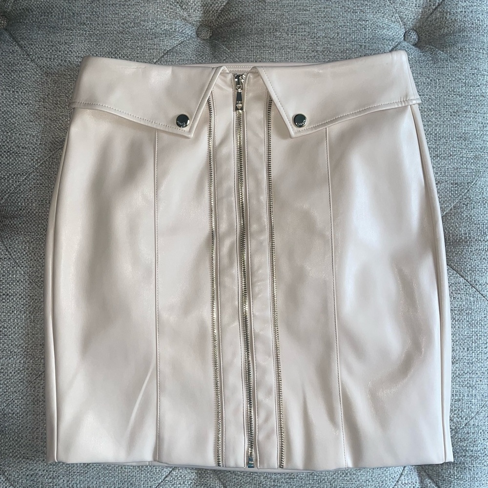 Guess faux leather mini skirt with zipper